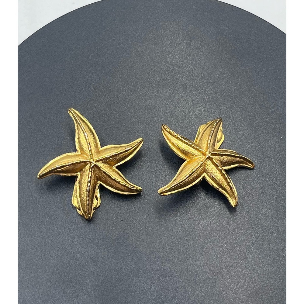 Gay Boyer Vintage Gold Tone Starfish Clip On Earrings